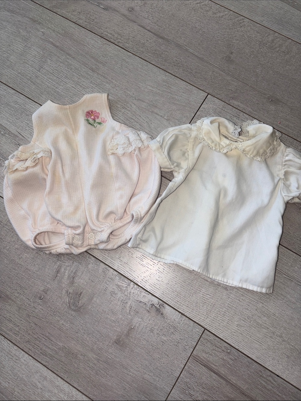 Christian Dior stained baby clothes vint 6 m girl peterman collar shirt & onesie